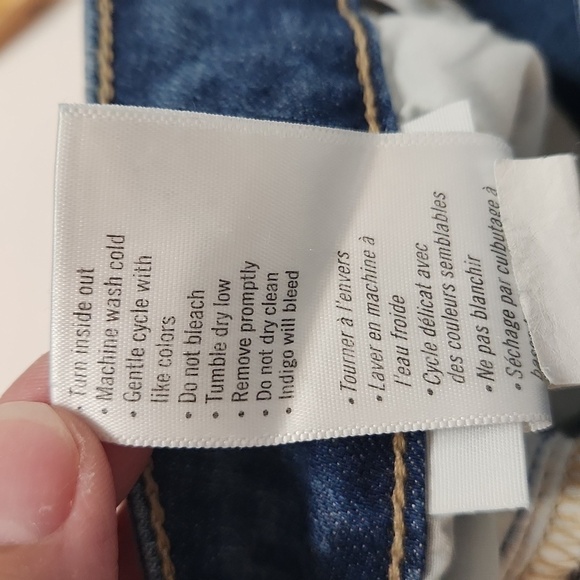 Paige Kylie Crop Destructed Jeans in Nora colorway - Picture 8 of 9